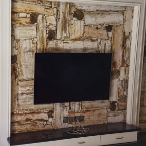 Parete di fondo TV in legno pietrificato